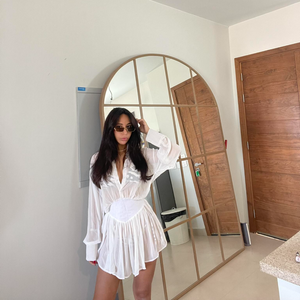 MOONI